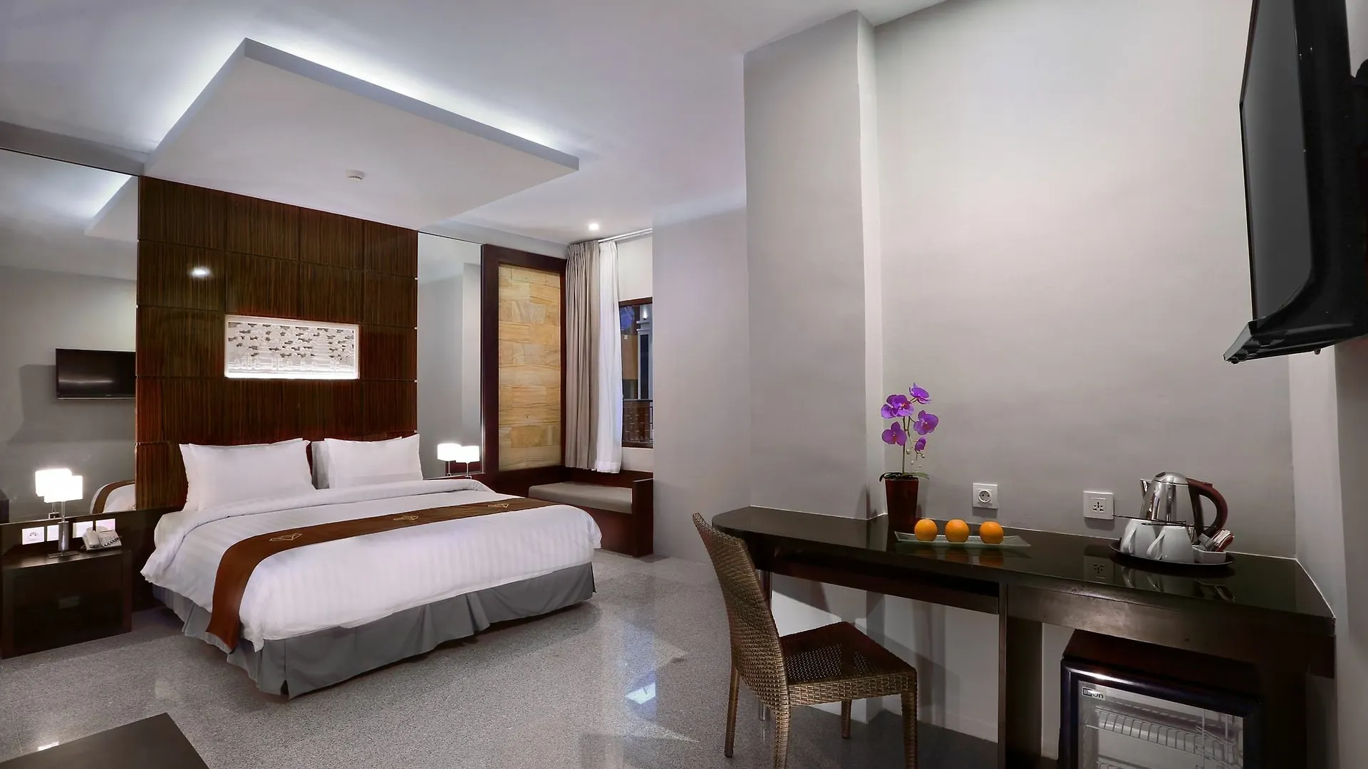 Famous Hotel Kuta Formerly Permata Kuta Hotel