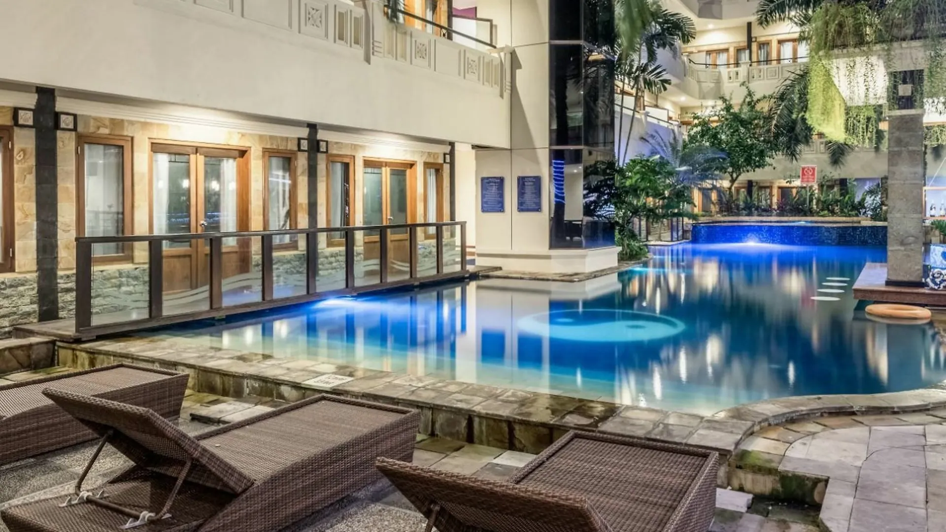 Famous Hotel Kuta Formerly Permata Kuta Hotel