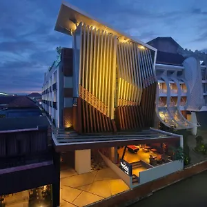 Отель Fairfield By Marriott Bali South Kuta
