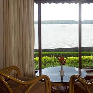**** Resort Aquasserenne India